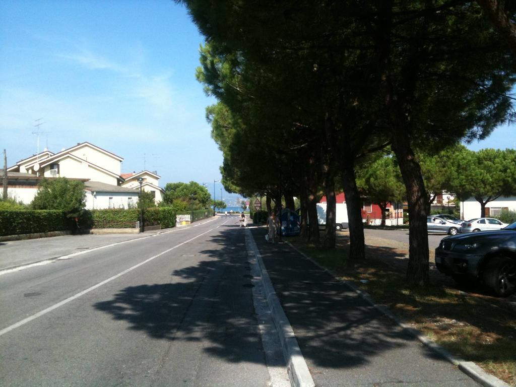 Doctor House Desenzano Leilighet Desenzano del Garda Eksteriør bilde